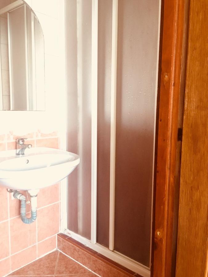 Hotel Rozsakert Panzio Nyíregyháza Esterno foto
